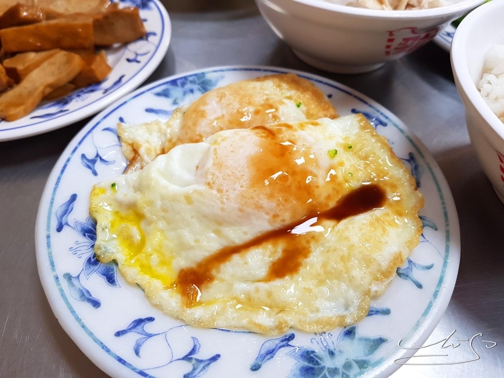 梁記嘉義雞肉飯 (13).jpg