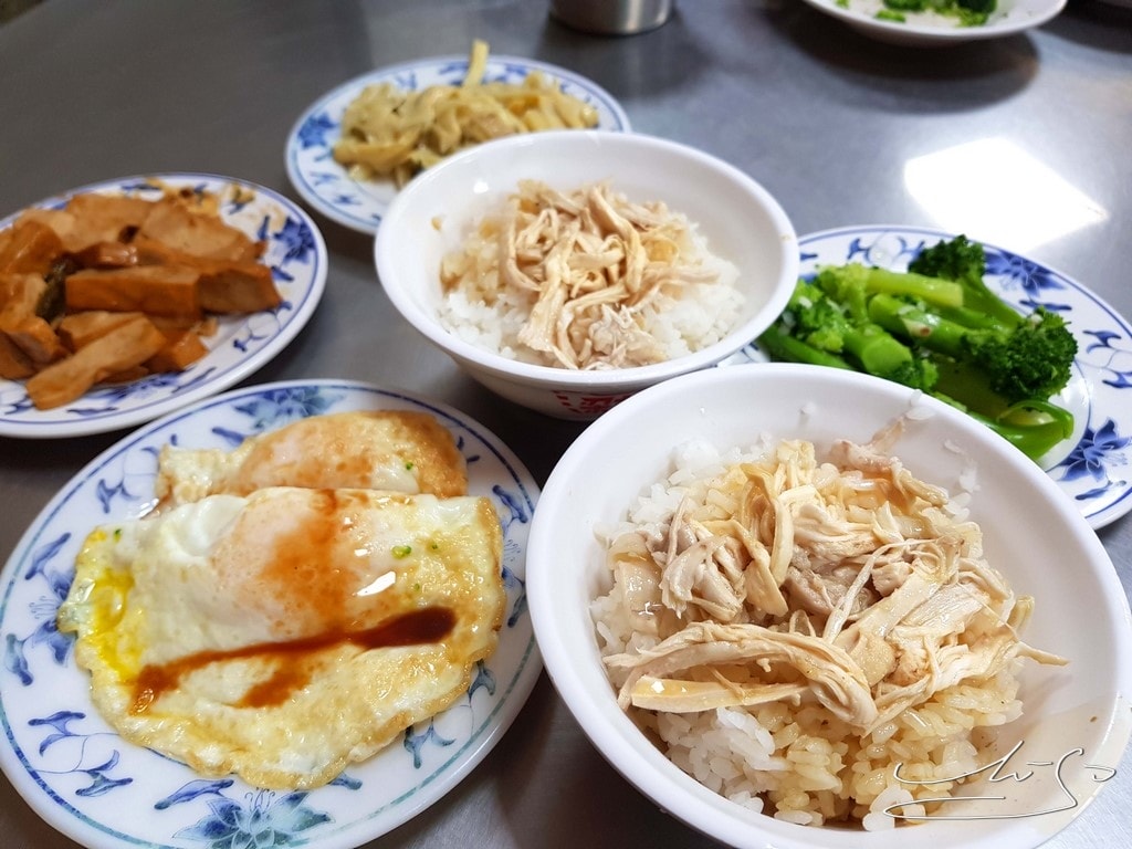 梁記嘉義雞肉飯 (12).jpg