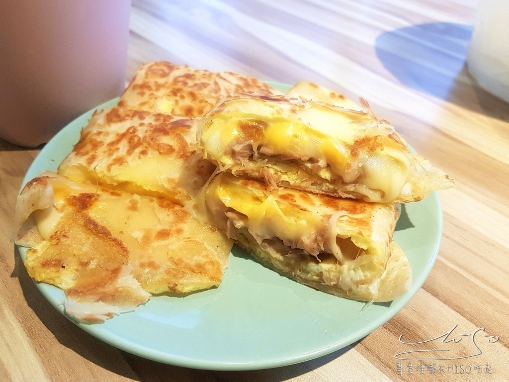 晨食年代朝食所 永和美食 頂溪早餐推薦 專業噗嚨共MISO吃走 (1).jpg