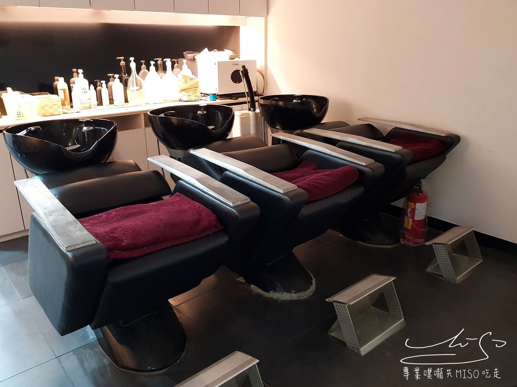 AT HAIR DESIGN-AT34-Iworld 蘆洲護髮推薦 專業噗嚨共MISO吃走 (35).jpg