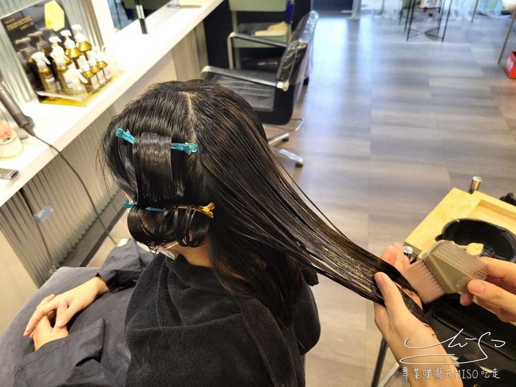 尤里卡 EUREKA Hair Salon 松山髮廊推薦 台北護髮推薦 專業噗嚨共MISO吃走 (44).jpg