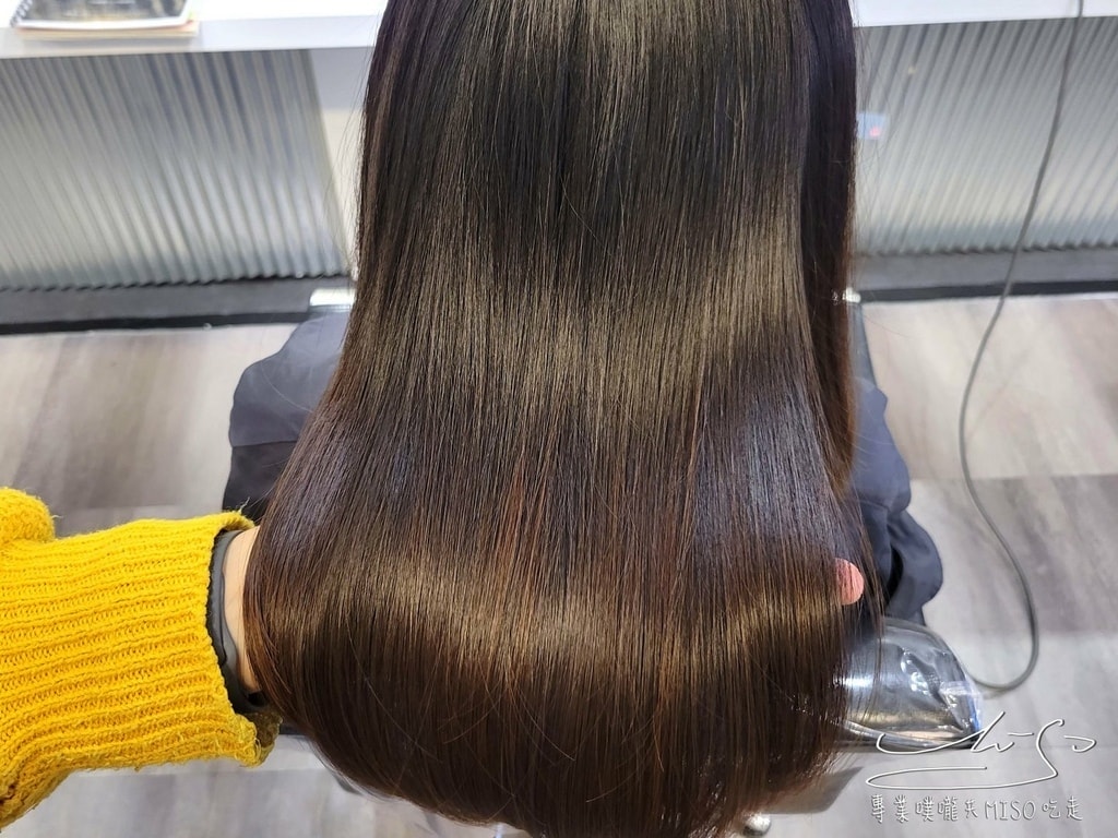 尤里卡 EUREKA Hair Salon 松山髮廊推薦 台北護髮推薦 專業噗嚨共MISO吃走 (54).jpg