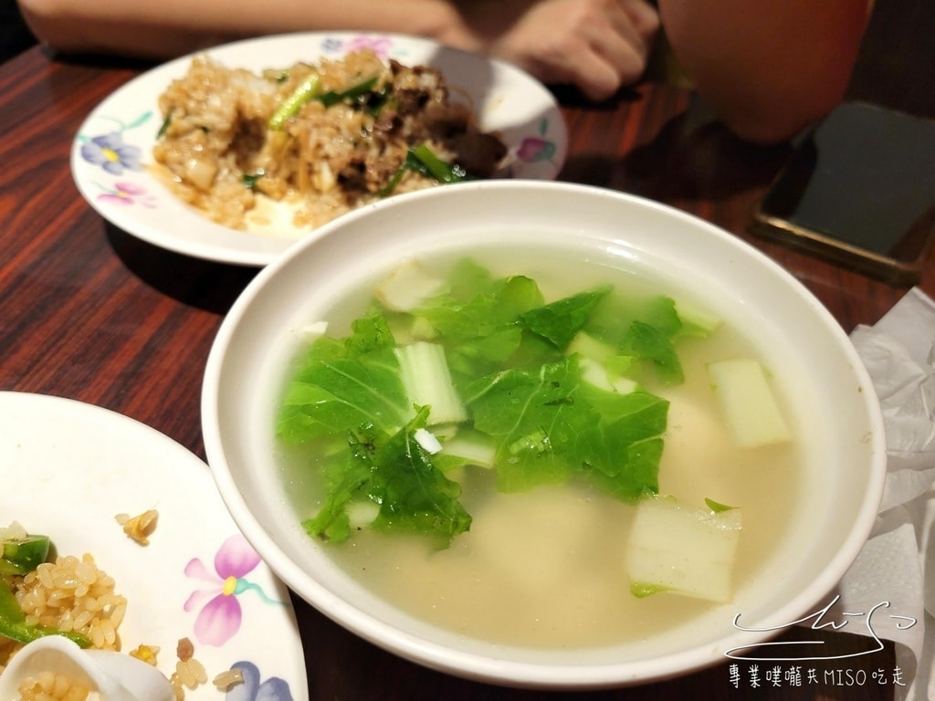 隨意小吃 東區美食 忠孝敦化美食 炒飯 熱炒 專業噗嚨共MISO吃走 (3).jpg