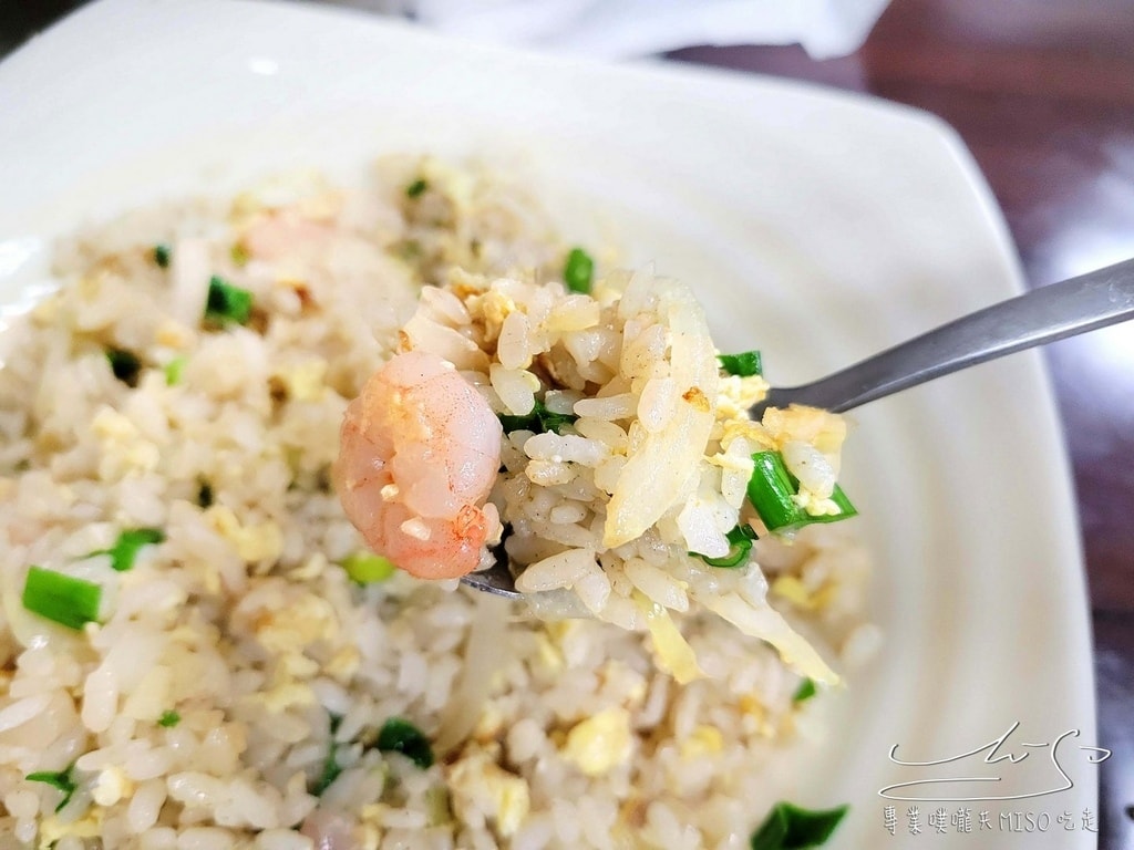 新口味小廚 永安市場平價美食 炒飯炒麵火鍋 專業噗嚨共MISO吃走  (4).jpg