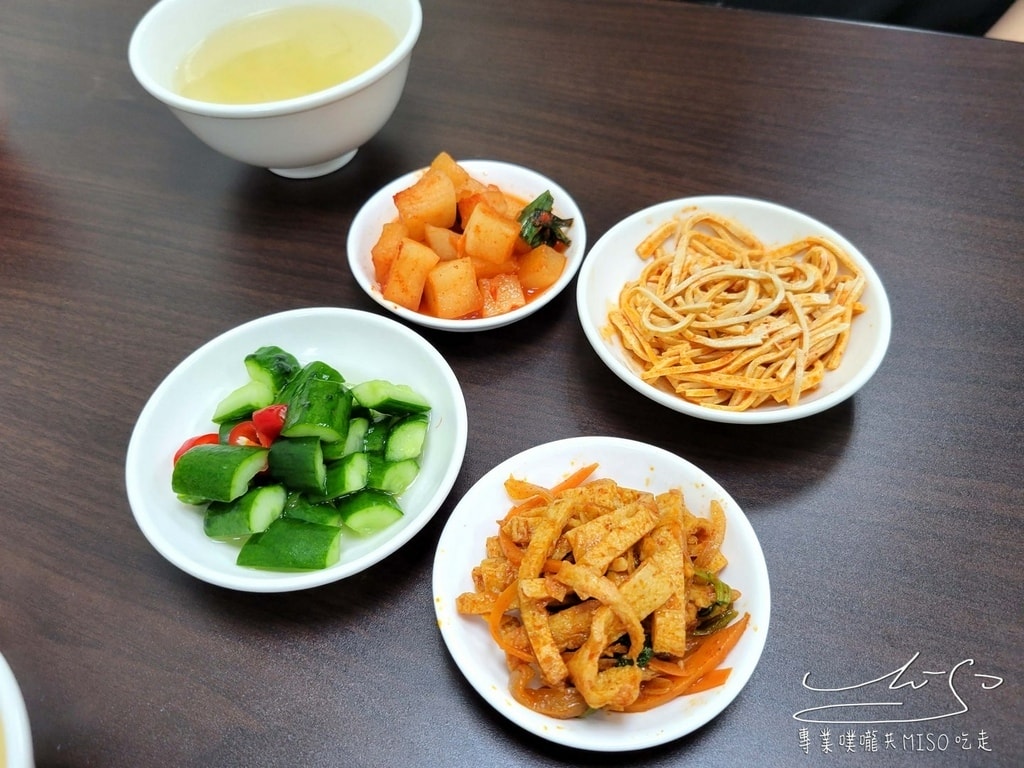 南山新韓式料理 中和美食 江南韓式料理 景安美食 南勢角美食 專業噗嚨共MISO吃走 (7).jpg