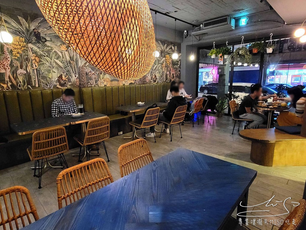 ZOO BISTRO 滷餐小酒館 西門町特色餐酒館 西門美食 滷味餐酒館 專業噗嚨共MISO吃走 (4).jpg