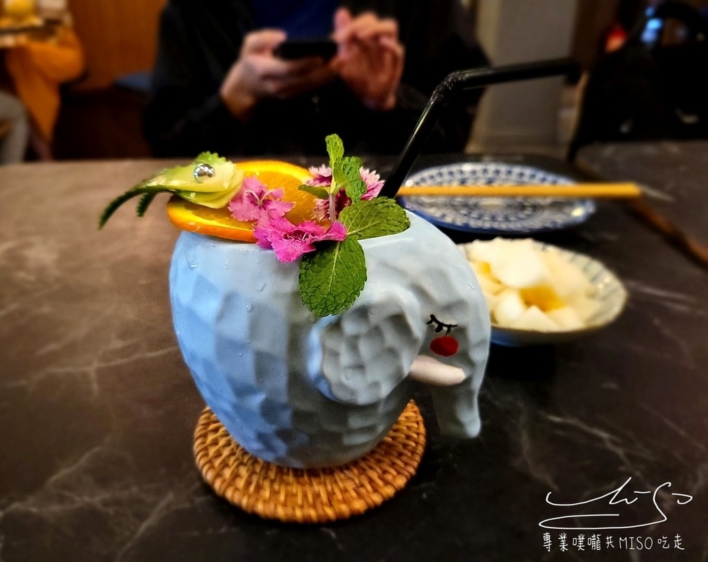 ZOO BISTRO 滷餐小酒館 西門町特色餐酒館 西門美食 滷味餐酒館 專業噗嚨共MISO吃走 (8).jpg