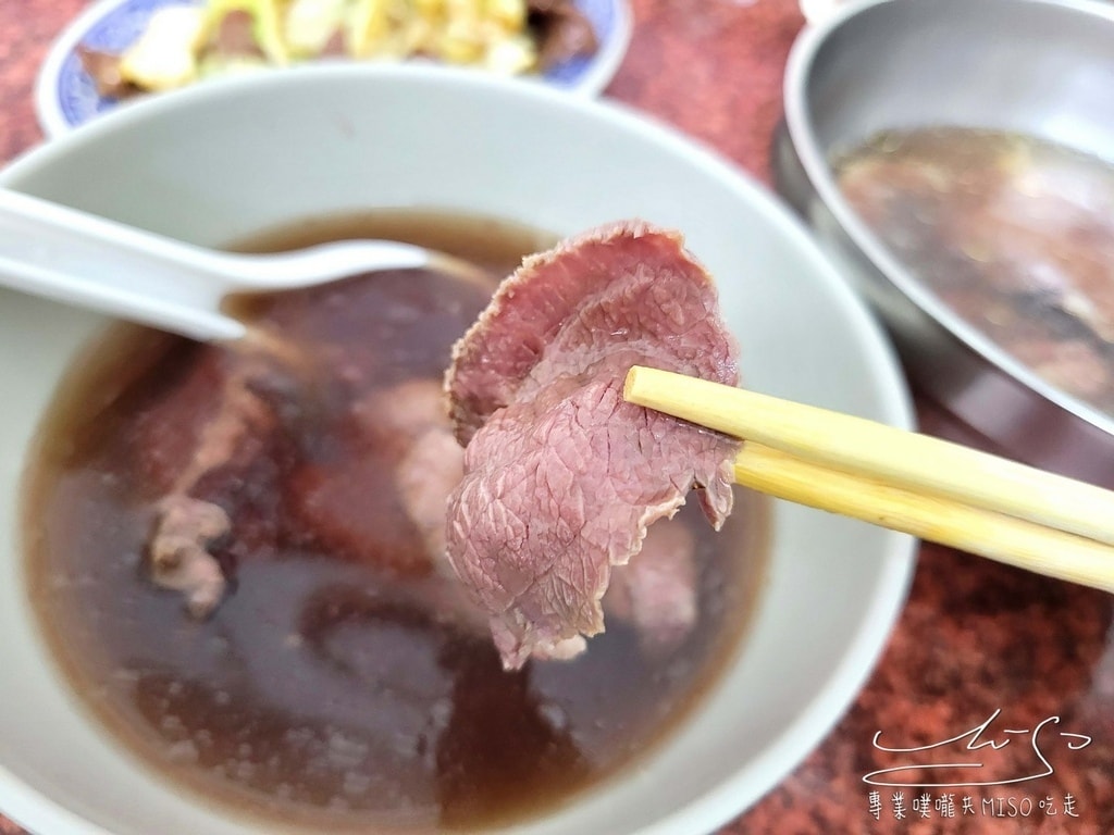 鬍鬚忠牛肉湯 台南美食 台南必吃 神農街美食 專業噗嚨共MISO吃走 (9).jpg