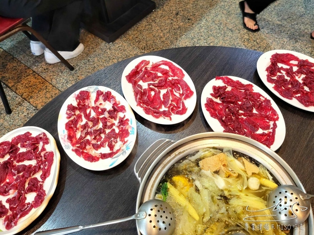 三大牛肉火鍋 台南美食推薦 台南必吃 專業噗嚨共MISO吃走 (7).jpg