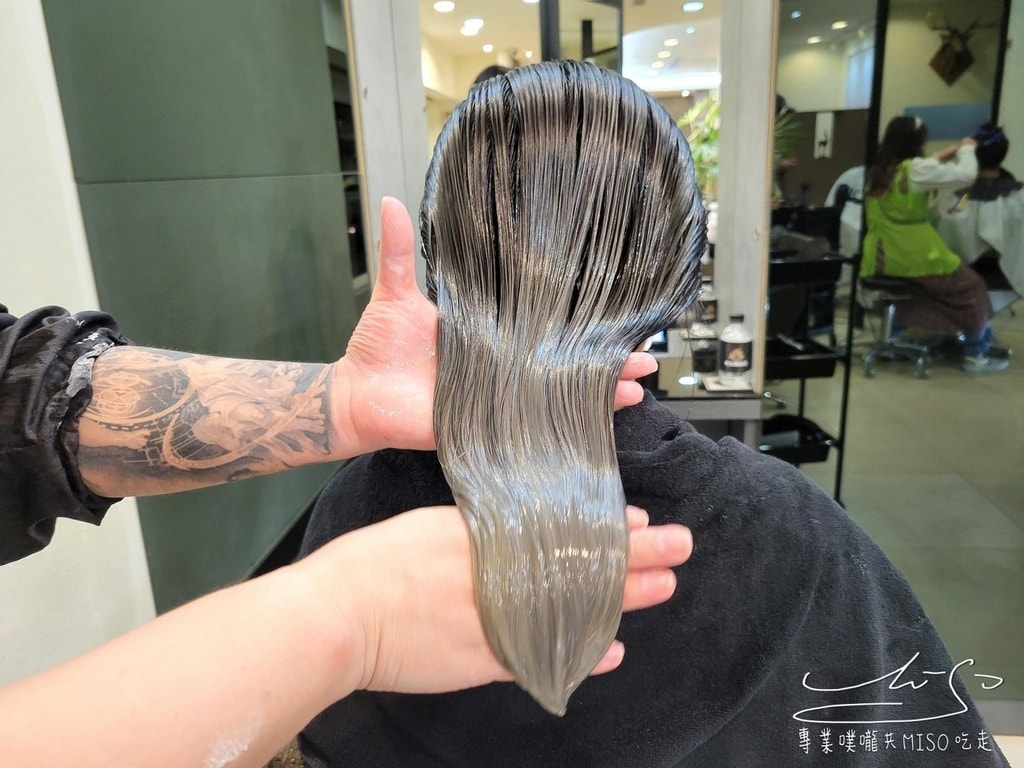 LUSSO Hair 台北手刷染 漸層染 光線染 專業噗嚨共MISO吃走 (29).jpg