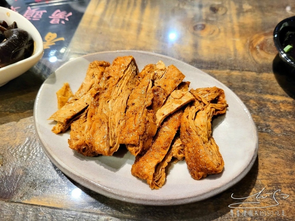 香川撈麵 桃園美食 藝文特區美食 專業噗嚨共MISO吃走 (12).jpg