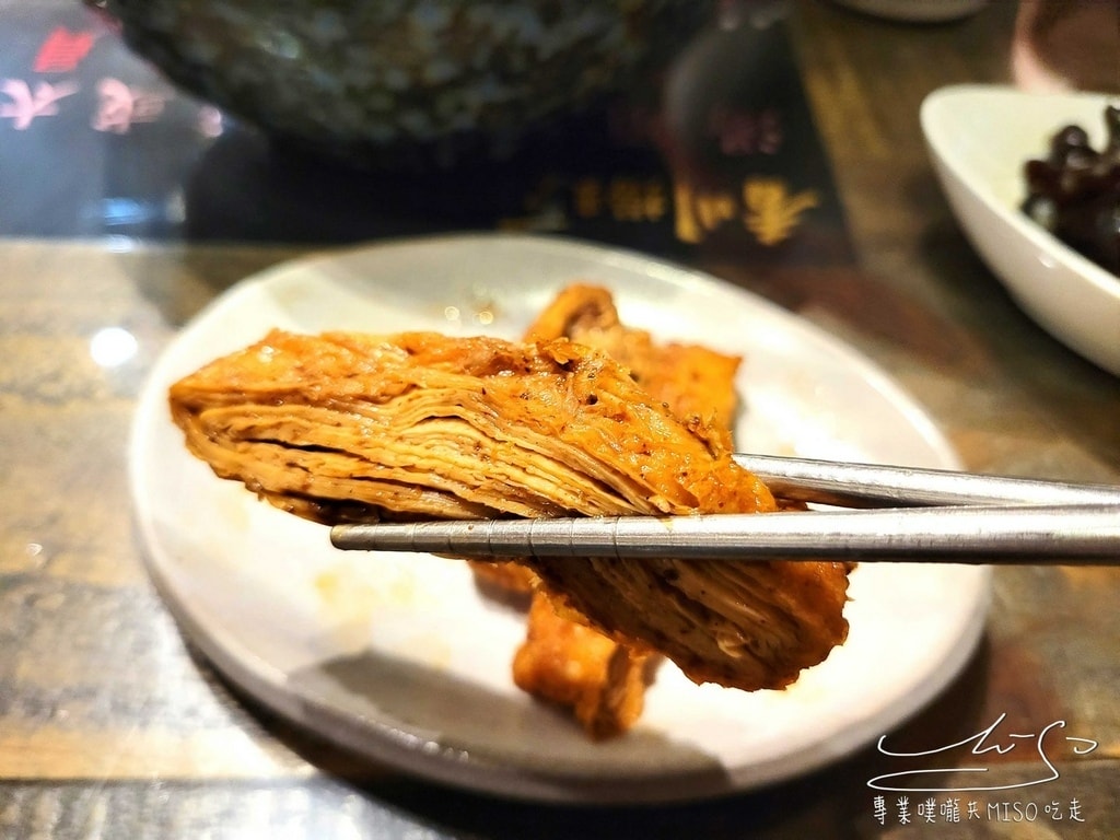 香川撈麵 桃園美食 藝文特區美食 專業噗嚨共MISO吃走 (18).jpg