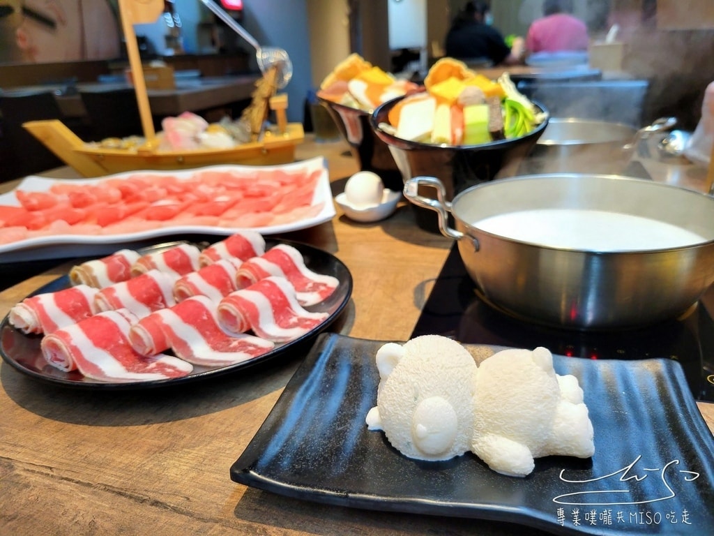 太上正和昆布鍋物  桃園美食 熊熊牛奶鍋 專業噗嚨共MISO吃走 (11).jpg