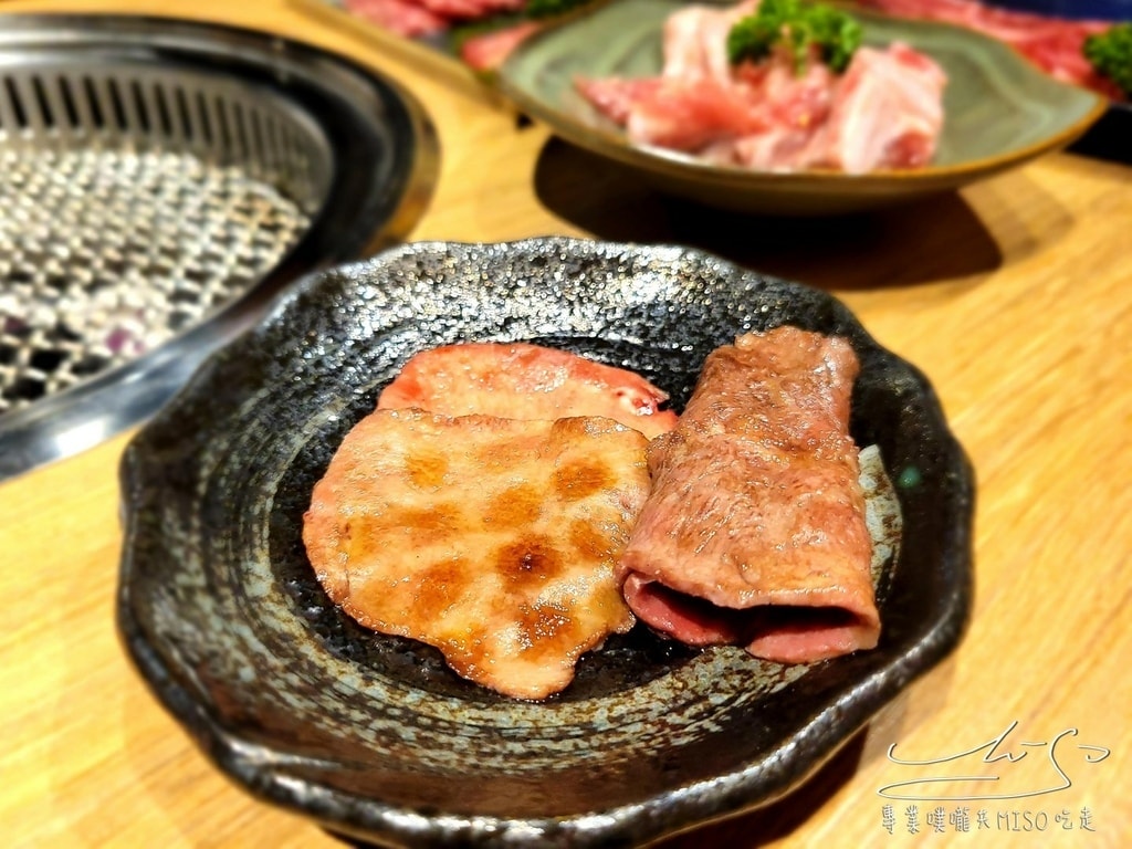 淡定人生炭火燒肉小酒館 板橋必吃燒肉 聚餐首選餐廳 專業噗嚨共MISO吃走 (14).jpg