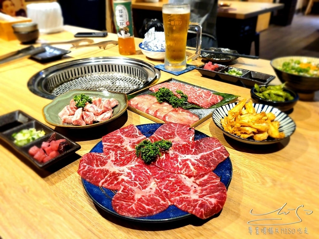 淡定人生炭火燒肉小酒館 板橋必吃燒肉 聚餐首選餐廳 專業噗嚨共MISO吃走 (9).jpg