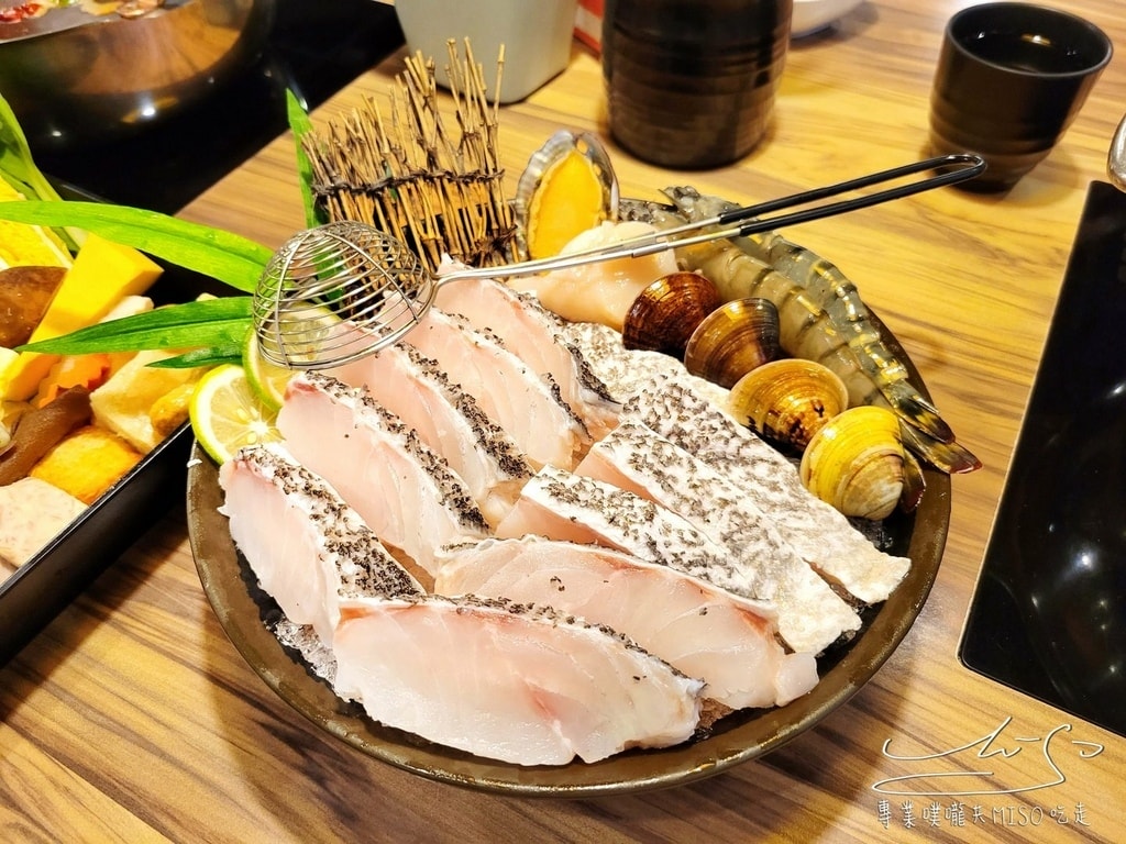 燙燙極緻涮涮鍋 永和店 永和火鍋 肉量多高CP值 專業噗嚨共MISO吃走 (13).jpg