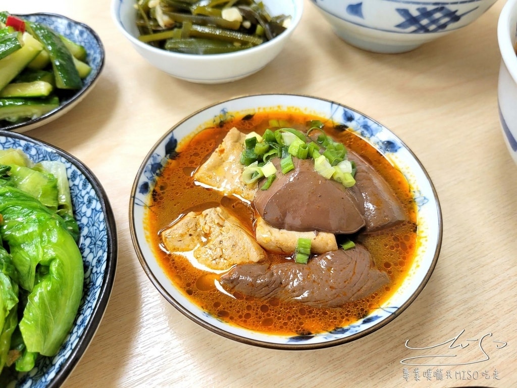 牛香原汁牛肉麵 永和牛肉麵推薦 頂溪美食 豆漿紅茶免費喝 專業噗嚨共MISO吃走 (15).jpg