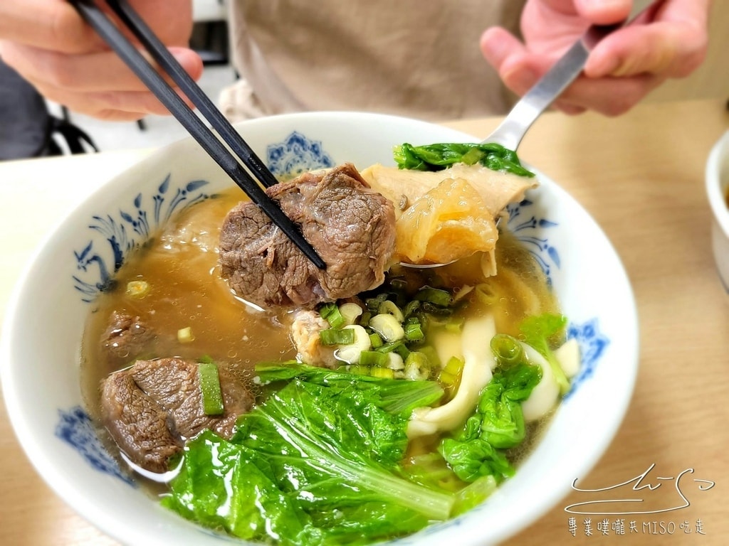 牛香原汁牛肉麵 永和牛肉麵推薦 頂溪美食 豆漿紅茶免費喝 專業噗嚨共MISO吃走 (22).jpg