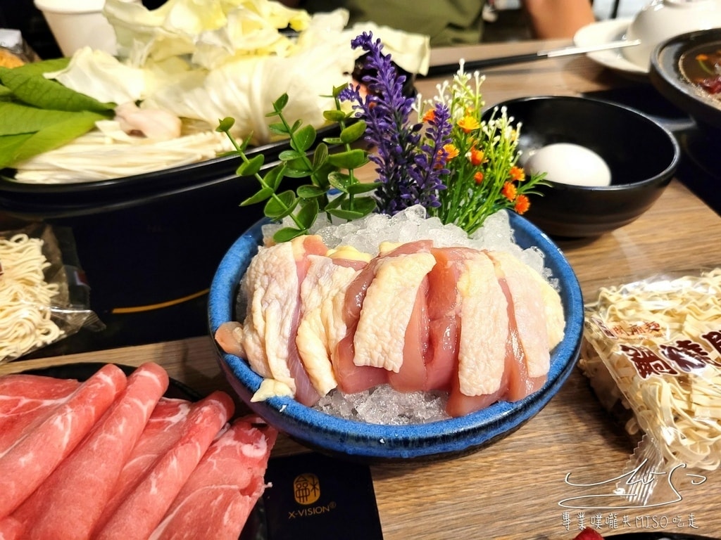 狂一鍋新莊復興店 新莊美食 新莊火鍋推薦 肉多多火鍋 樂多多集團 專業噗嚨共MISO吃走 (21).jpg