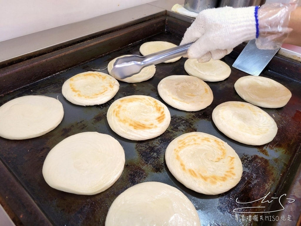 饃饃噠心動肉夾饃 永康商圈美食推薦 東門美食 永康街美食 專業噗嚨共MISO吃走 (17).jpg