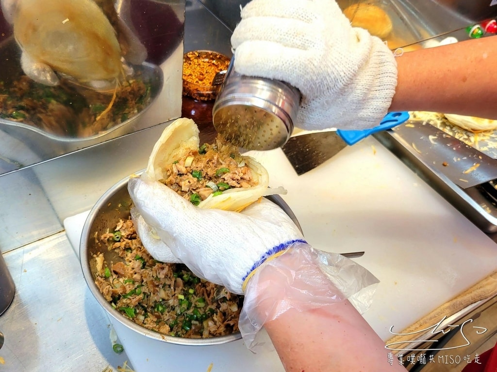 饃饃噠心動肉夾饃 永康商圈美食推薦 東門美食 永康街美食 專業噗嚨共MISO吃走 (21).jpg