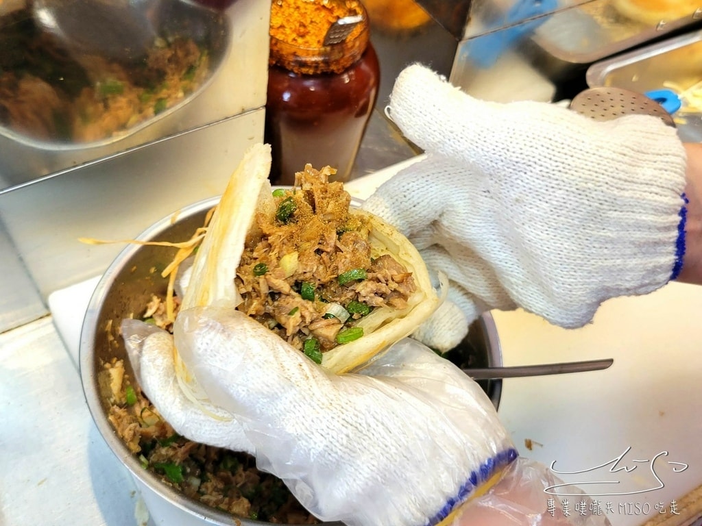 饃饃噠心動肉夾饃 永康商圈美食推薦 東門美食 永康街美食 專業噗嚨共MISO吃走 (22).jpg