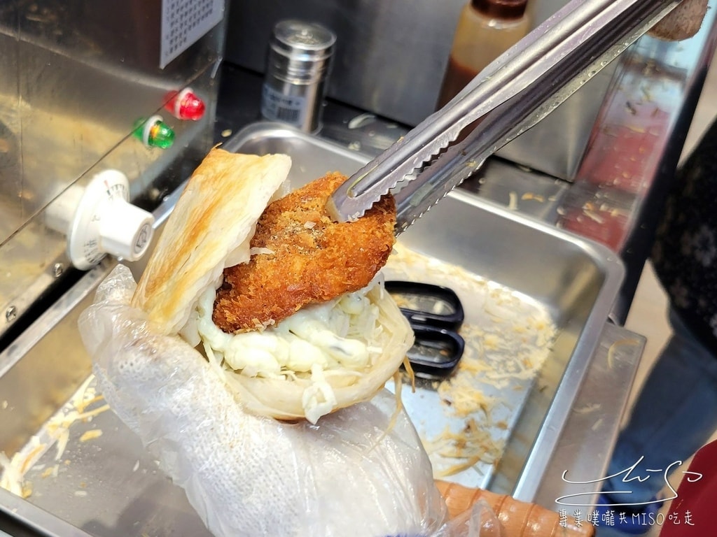 饃饃噠心動肉夾饃 永康商圈美食推薦 東門美食 永康街美食 專業噗嚨共MISO吃走 (19).jpg