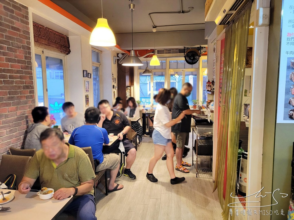 YumYum好吃好吃2號店 公館牛排 台灣大學平價美食 專業噗龍共MISO吃走 (27).jpg