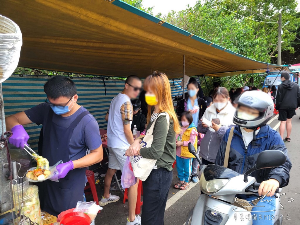 虎頭山小吃 明倫三聖宮九龍噴泉前臭豆腐 桃園美食 桃園虎頭山美食 專業噗嚨共MISO吃走 (6).jpg