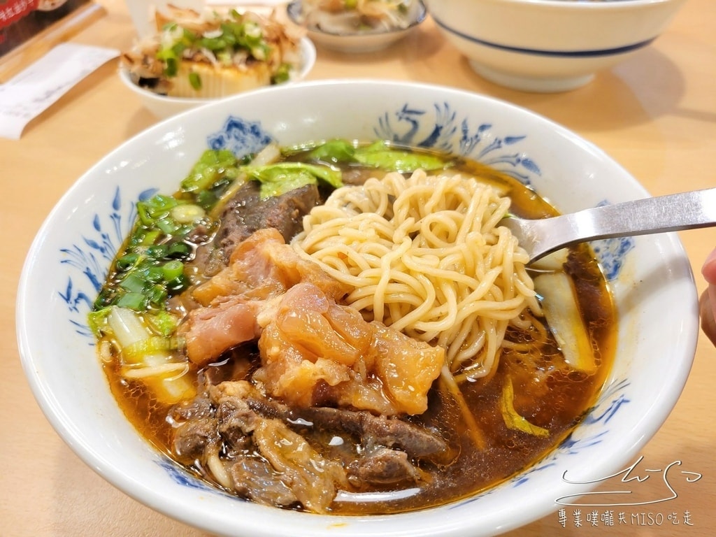 老王原汁牛肉麵 景安店 景安捷運站美食 景安站晚餐 中永和美食 專業噗嚨共MISO吃走 (12).jpg