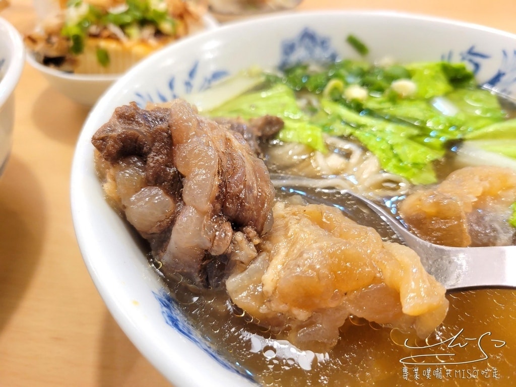 老王原汁牛肉麵 景安店 景安捷運站美食 景安站晚餐 中永和美食 專業噗嚨共MISO吃走 (11).jpg