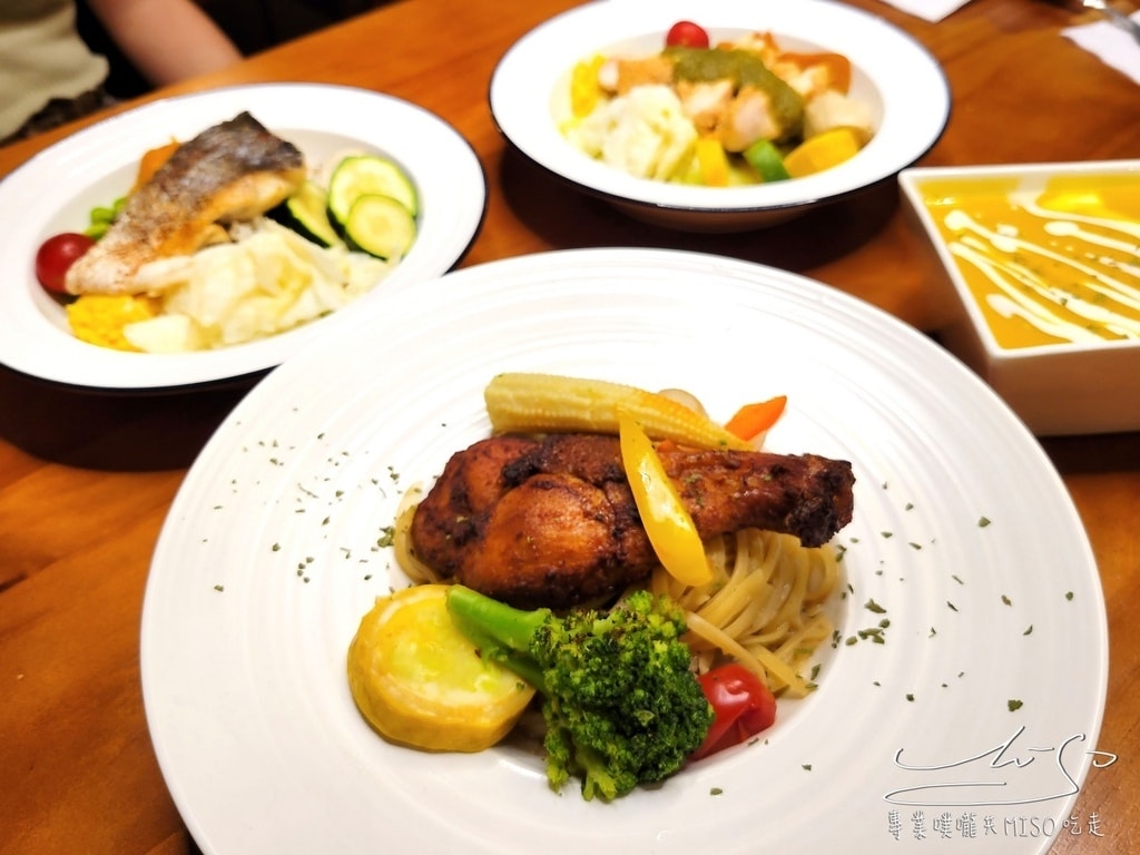 uMeal Bistro 台大公館店 Cafe Bar %26; Cuisine 低醣料理專家 公館美食 專業噗嚨共MISO吃走 (14).jpg