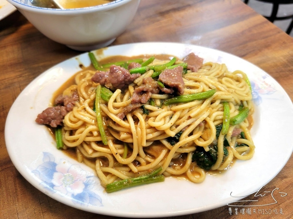 延三溫體牛菜單 吉昌街美食 圓山美食 大橋頭美食 延三夜市美食 專業噗嚨共MISO吃走 (16).jpg