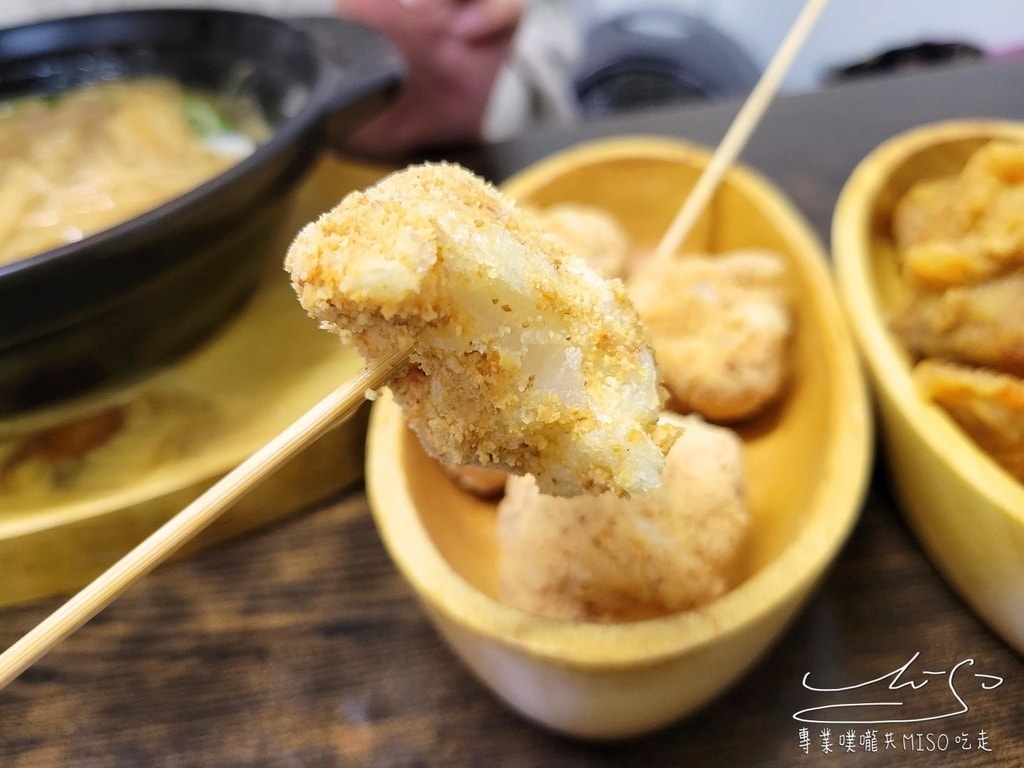 賴桑透抽蚵仔麵線 萬華美食 龍山寺美食推薦 雞排 佛跳牆推薦 專業噗嚨共MISO吃走 (22).jpg