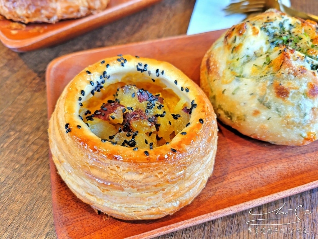 Boulangerie et café Main Mano - 曼瑪儂 松山區咖啡廳 松山美食推薦 日本來的麵包 專業噗嚨共MISO吃走 (20).jpg