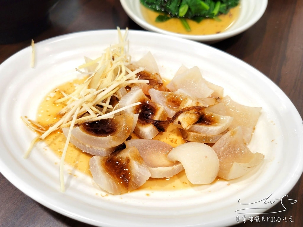 阿鴻知高飯鱸魚湯 華西街夜市美食 梧州街觀光夜市美食 艋舺夜市美食 廣州街夜市美食 萬華魯肉飯 萬華美食 龍山寺美食 專業噗嚨共MISO吃走 (19).jpg