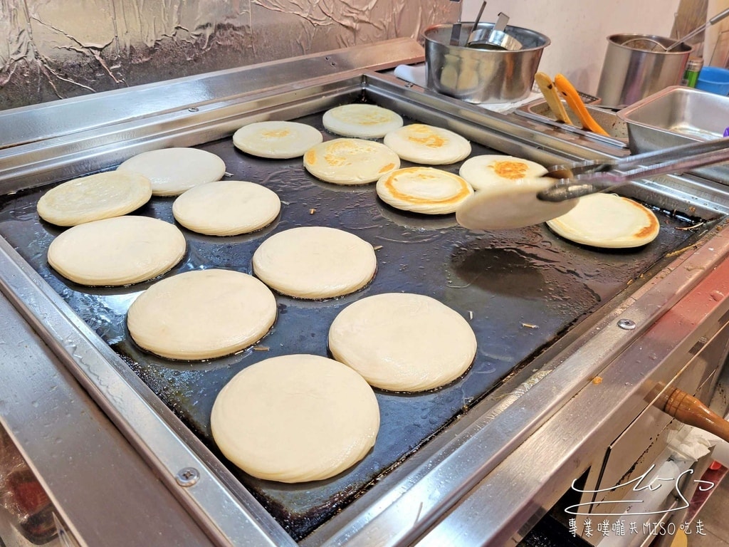 饃饃噠心動肉夾饃 大安信義店 大安捷運美食 東門美食 潼關小吃 肉夾饃 專業噗嚨共MISO吃走 (6).jpg