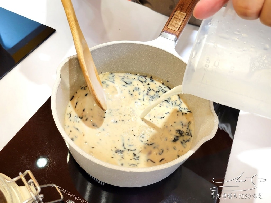 茶裡不然 大安飲料店推薦 辛香奶茶專門 鍋煮奶茶 小辛機奶蓋 專業噗嚨共MISO吃走 (11).jpg