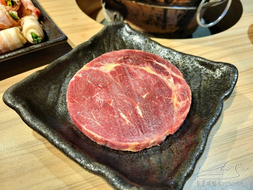 石垣島燒肉 中壢燒肉推薦 燒肉吃到飽 桃園吃到飽餐廳 中壢吃到飽餐廳 專業噗嚨共MISO吃走 (29).jpg