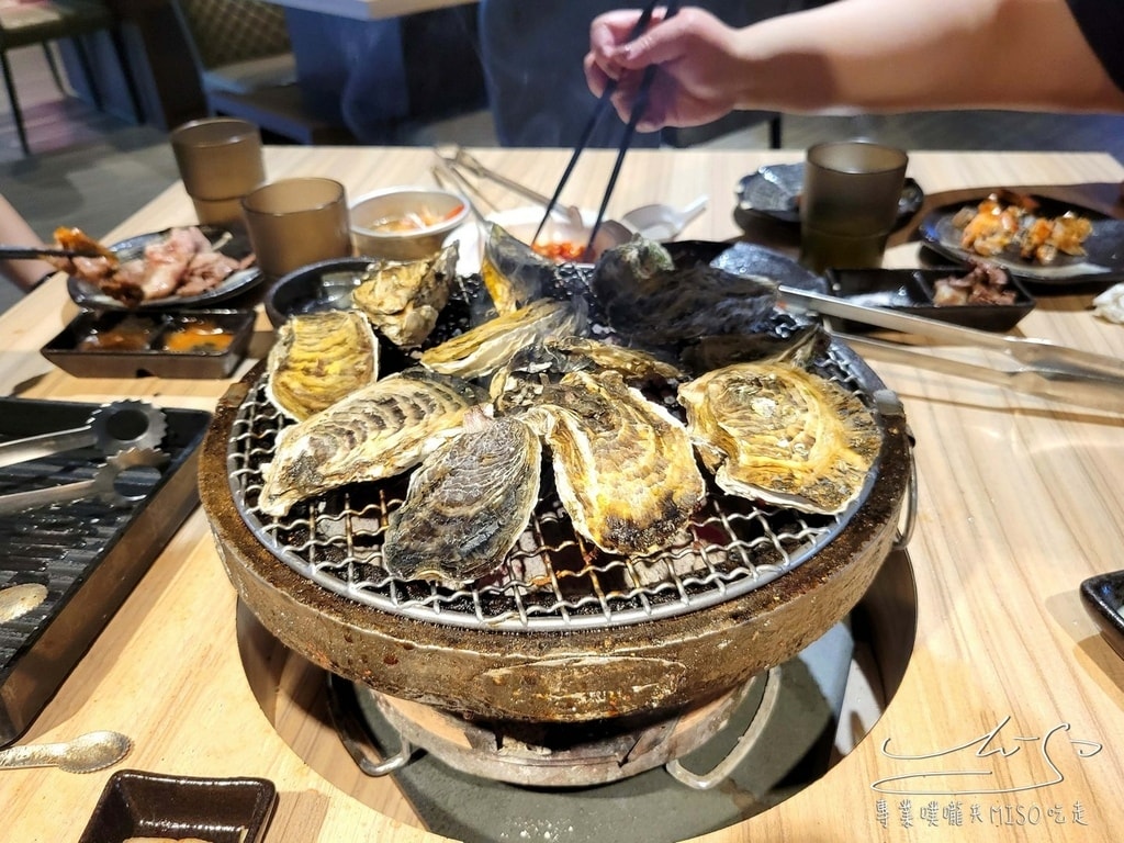 石垣島燒肉 中壢燒肉推薦 燒肉吃到飽 桃園吃到飽餐廳 中壢吃到飽餐廳 專業噗嚨共MISO吃走 (38).jpg