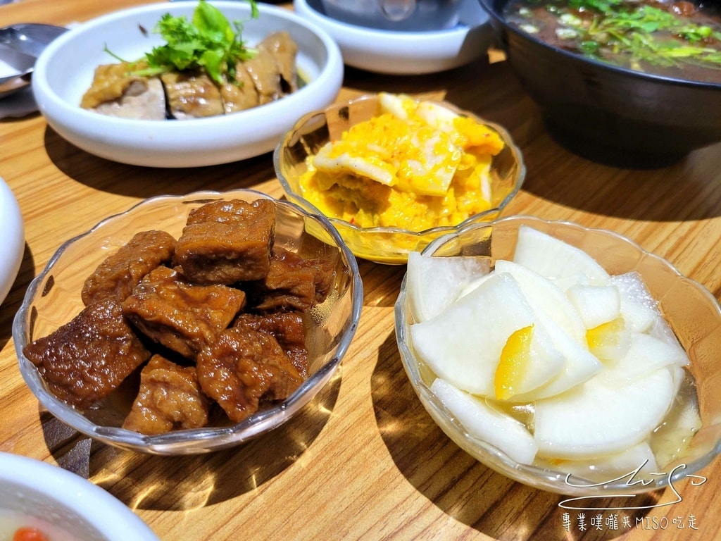 雞霸 永和美食 永和雞肉飯 四號公園餐廳 四號公園美食 專業噗嚨共MISO吃走 (13).jpg