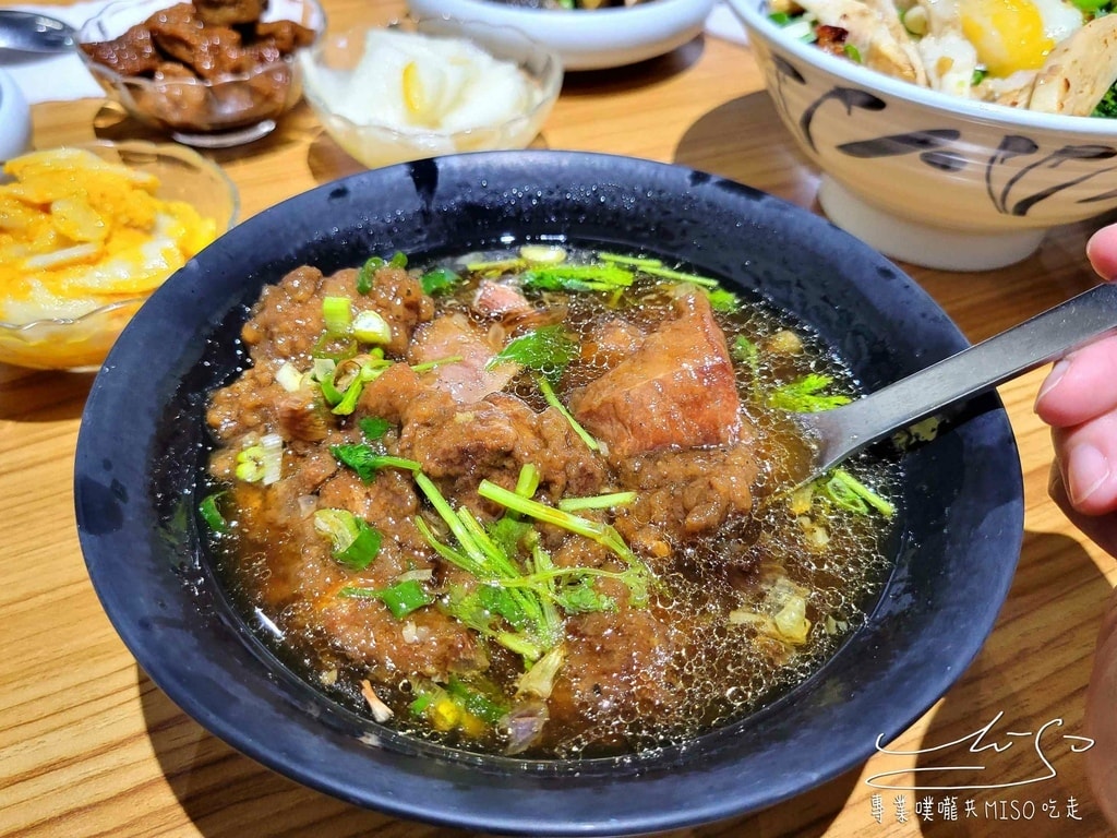 雞霸 永和美食 永和雞肉飯 四號公園餐廳 四號公園美食 專業噗嚨共MISO吃走 (25).jpg