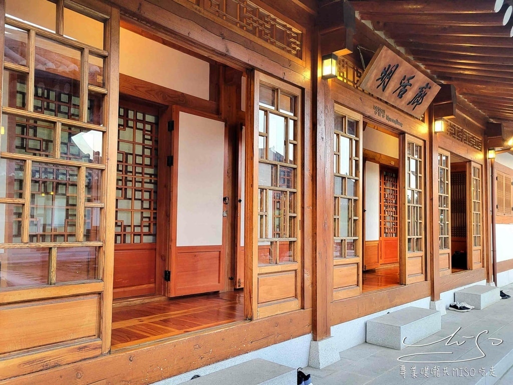 皇南館韓屋民宿 慶州韓屋住宿推薦Hwangnamguan Hanok Village %26; Hotel 專業噗嚨共MISO吃走 (12).jpg