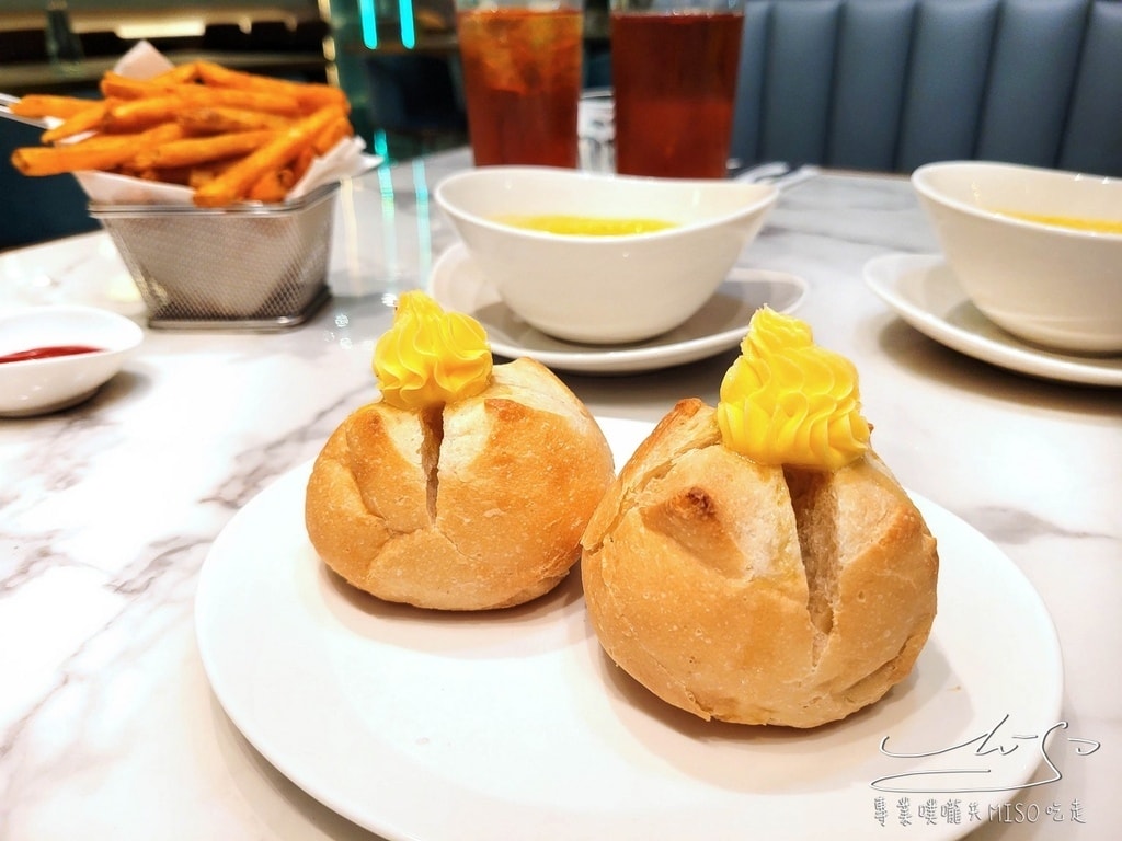 茱莉金牛排餐酒館 台電大樓精緻排餐 台北約會餐廳推薦 師大美食 專業噗嚨共MISO吃走 (6).jpg