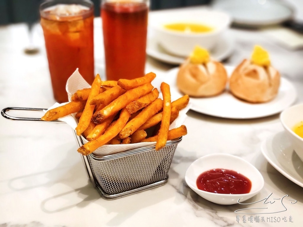 茱莉金牛排餐酒館 台電大樓精緻排餐 台北約會餐廳推薦 師大美食 專業噗嚨共MISO吃走 (7).jpg