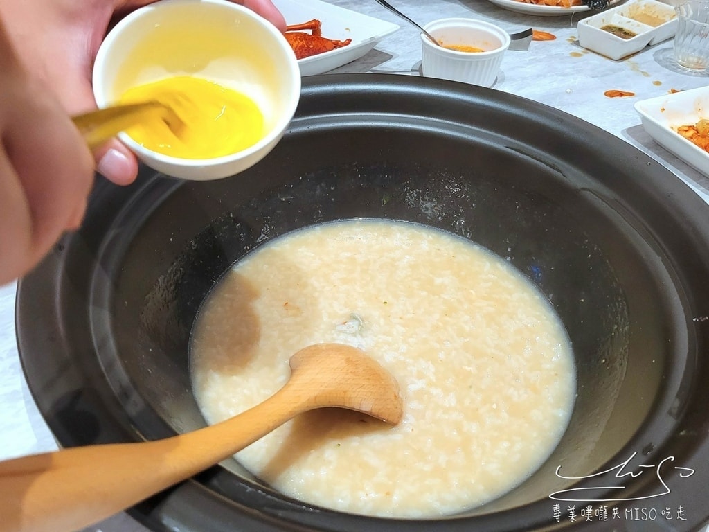 濤濤 海鮮蒸氣鍋 新莊典華2F 包廂餐廳 好友聚餐 公司尾牙 家庭聚會 新莊美食 專業噗嚨共MISO吃走 (46).jpg