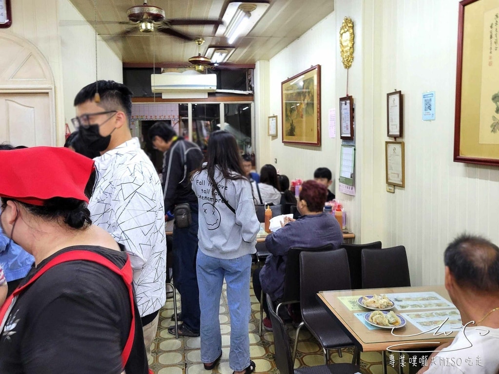 怡味餐店 花蓮美食 花蓮必吃 花蓮早餐推薦 脆皮炸蛋餅 專業噗嚨共MISO吃走 (7).jpg