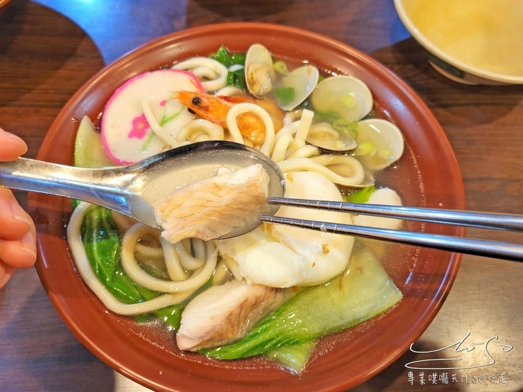 何家大碗公涼麵 善導寺美食 台北車站美食 台北涼麵 專業噗嚨共MISO吃走 (21).jpg