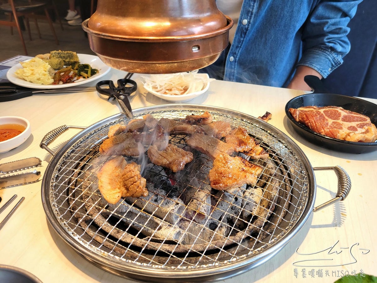 韓國烤肉吃到飽，不用台幣500元就能吃到，肉類、沙拉、飲料任你吃！