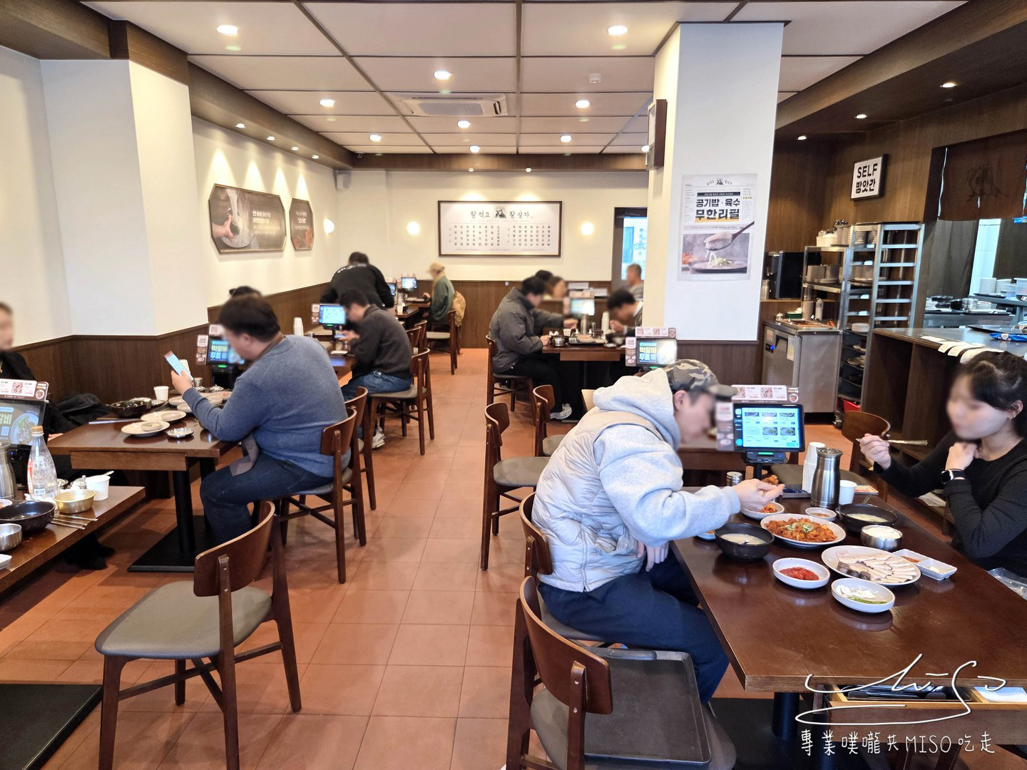 大川湯飯鐘路直營店(대천국밥종로직영점)｜大邱美食推薦，牛骨湯熬煮湯底，半月堂站好吃豬肉湯飯！